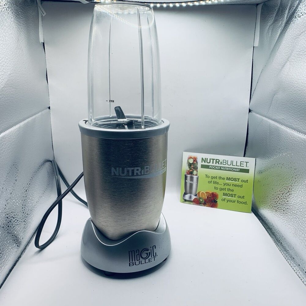 Nutribullet Pro 900 Series Magic Blender with cup and handle Pamphlets